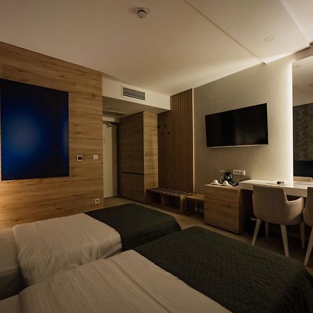 Ig Hotel Gornji Milanovac Exteriör bild