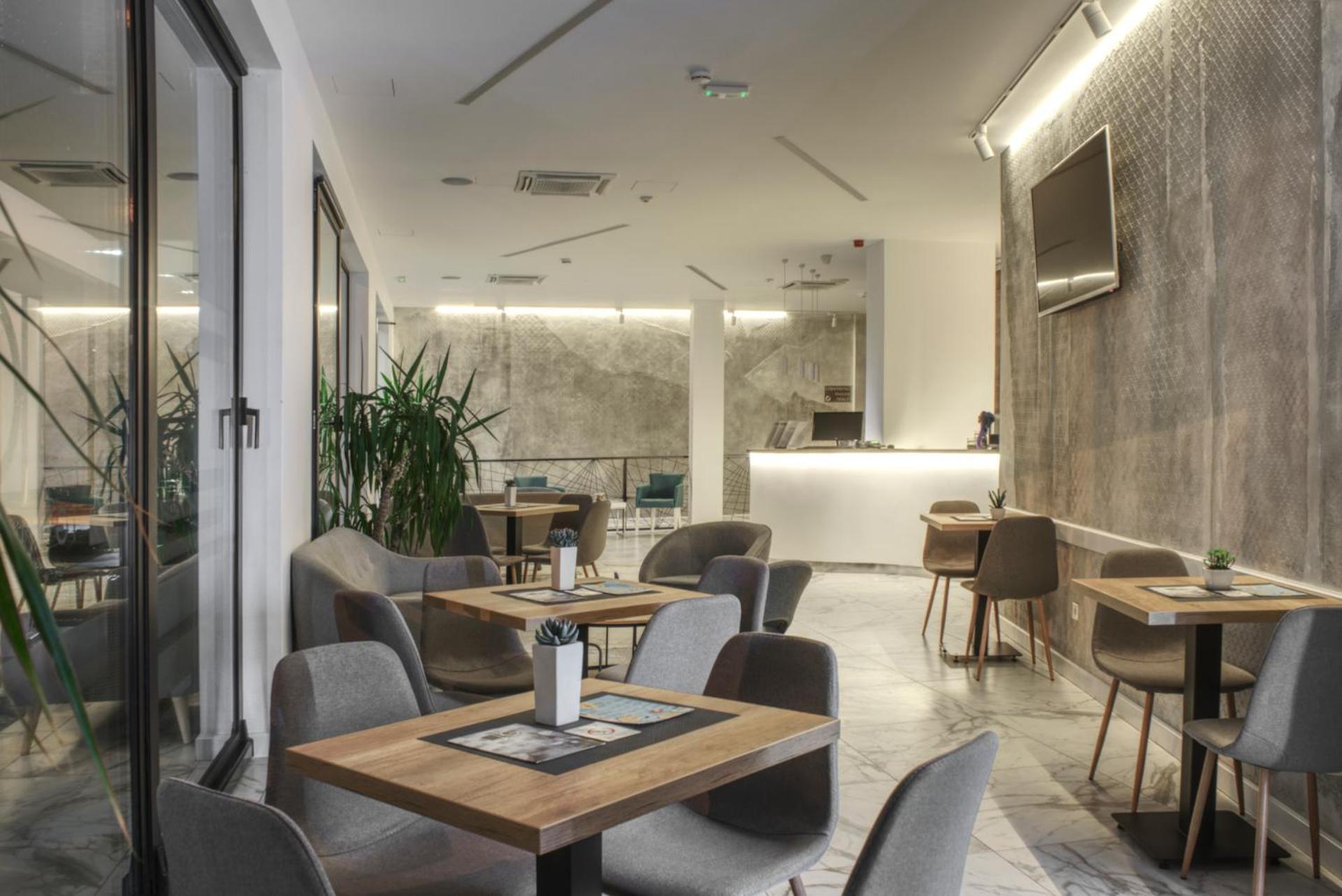 Ig Hotel Gornji Milanovac Exteriör bild