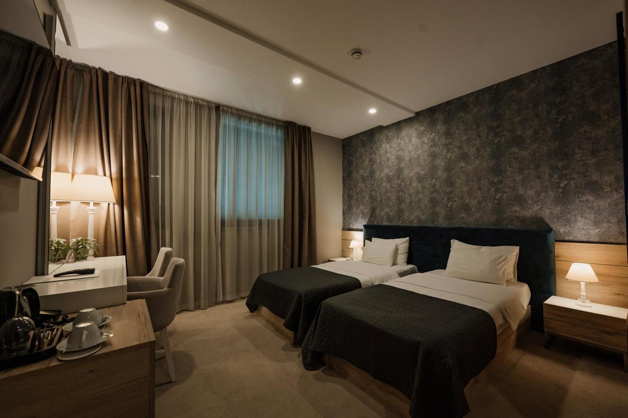 Ig Hotel Gornji Milanovac Exteriör bild