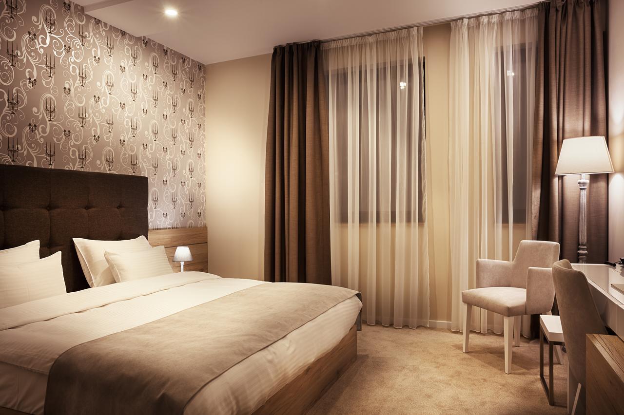 Ig Hotel Gornji Milanovac Exteriör bild