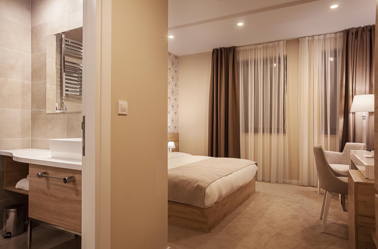 Ig Hotel Gornji Milanovac Exteriör bild