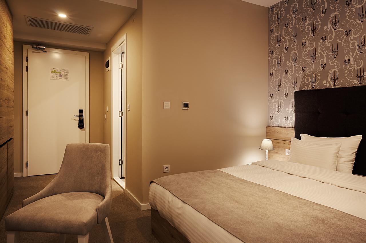 Ig Hotel Gornji Milanovac Exteriör bild